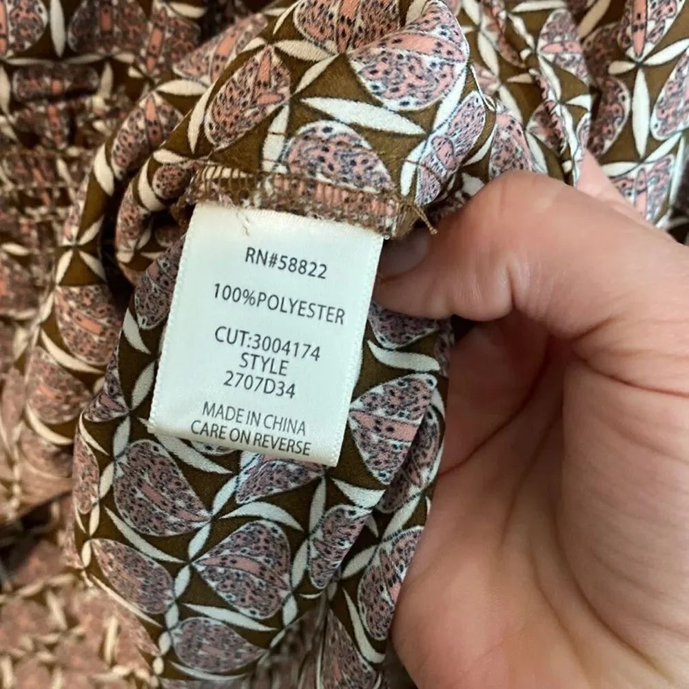 Max Studio smocked pattern blouse - Picture 5 of 6